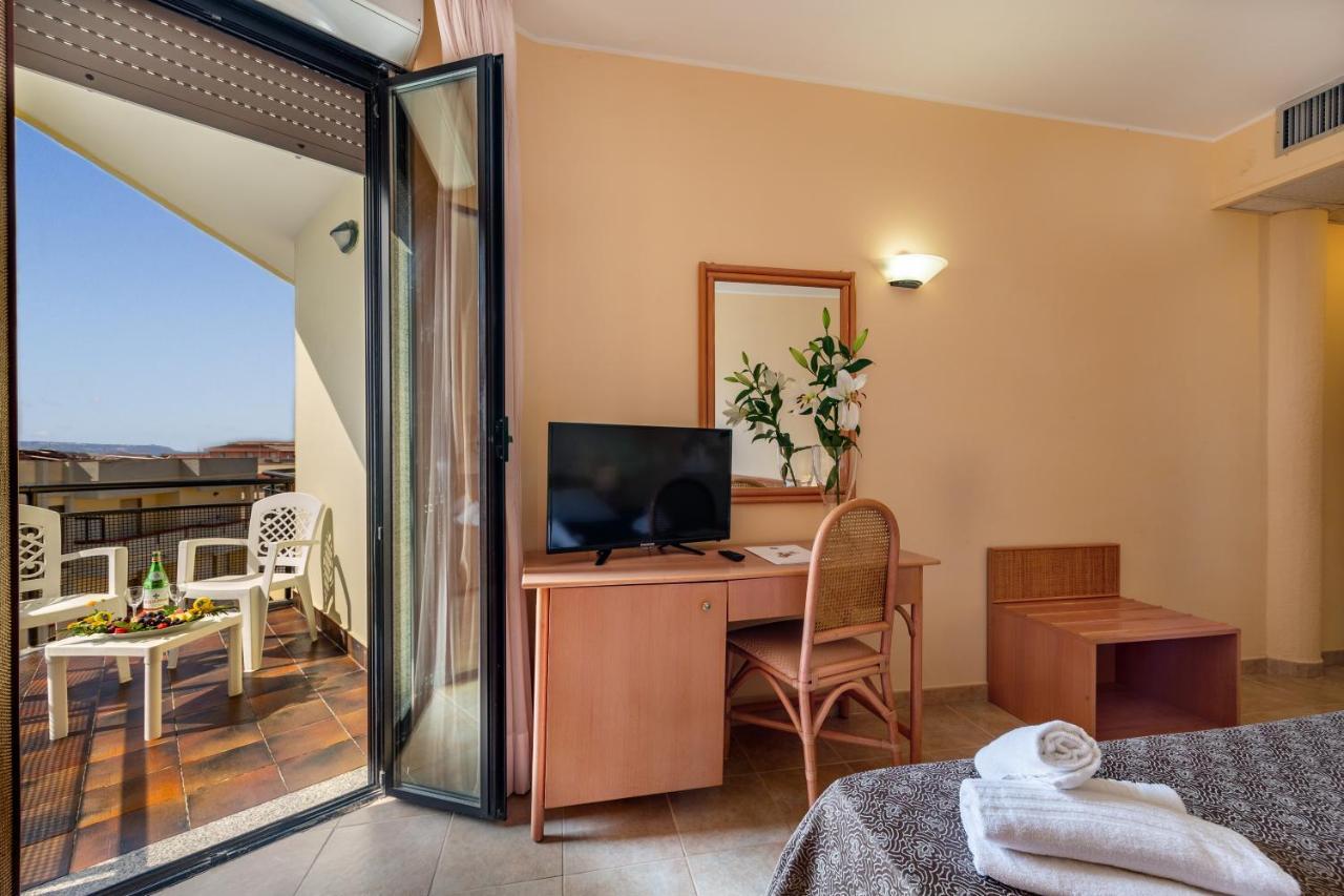 Rina Hotel Alghero Kültér fotó